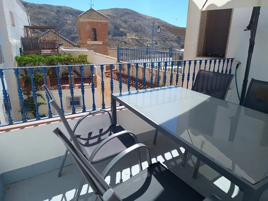 Casa Heli - Ruim Appartement Met Dakterras In Polopos